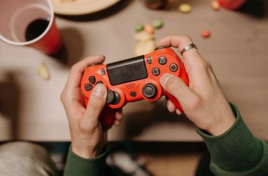 game gian lận Debet
